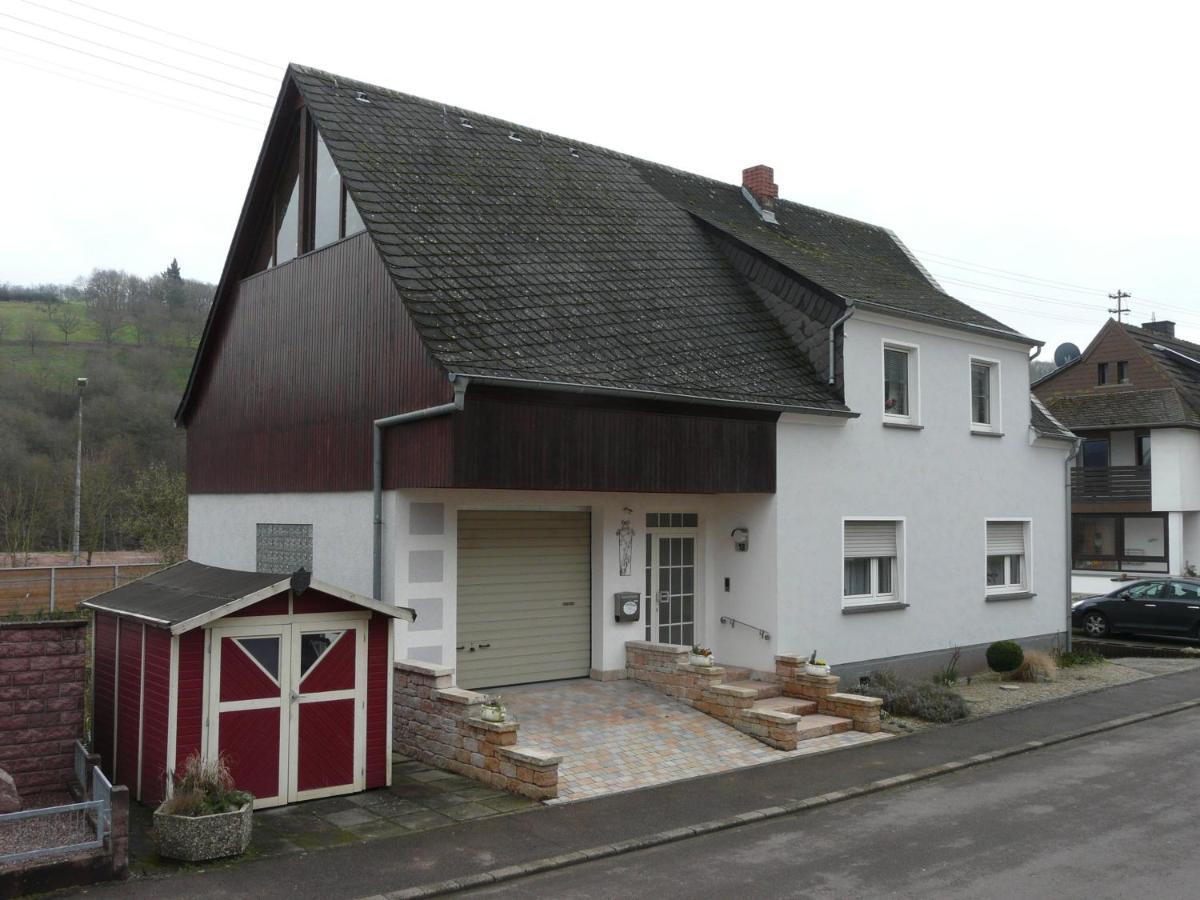 Ferienwohnungen Bei Anne Saarburg Exterior foto